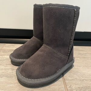 Harper Canyon, Cozy Gray Suede Boots, Toddler Size 5 🩶 Brand New
